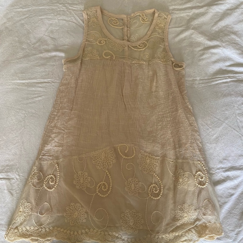 Ivory embroidered lace detail top
